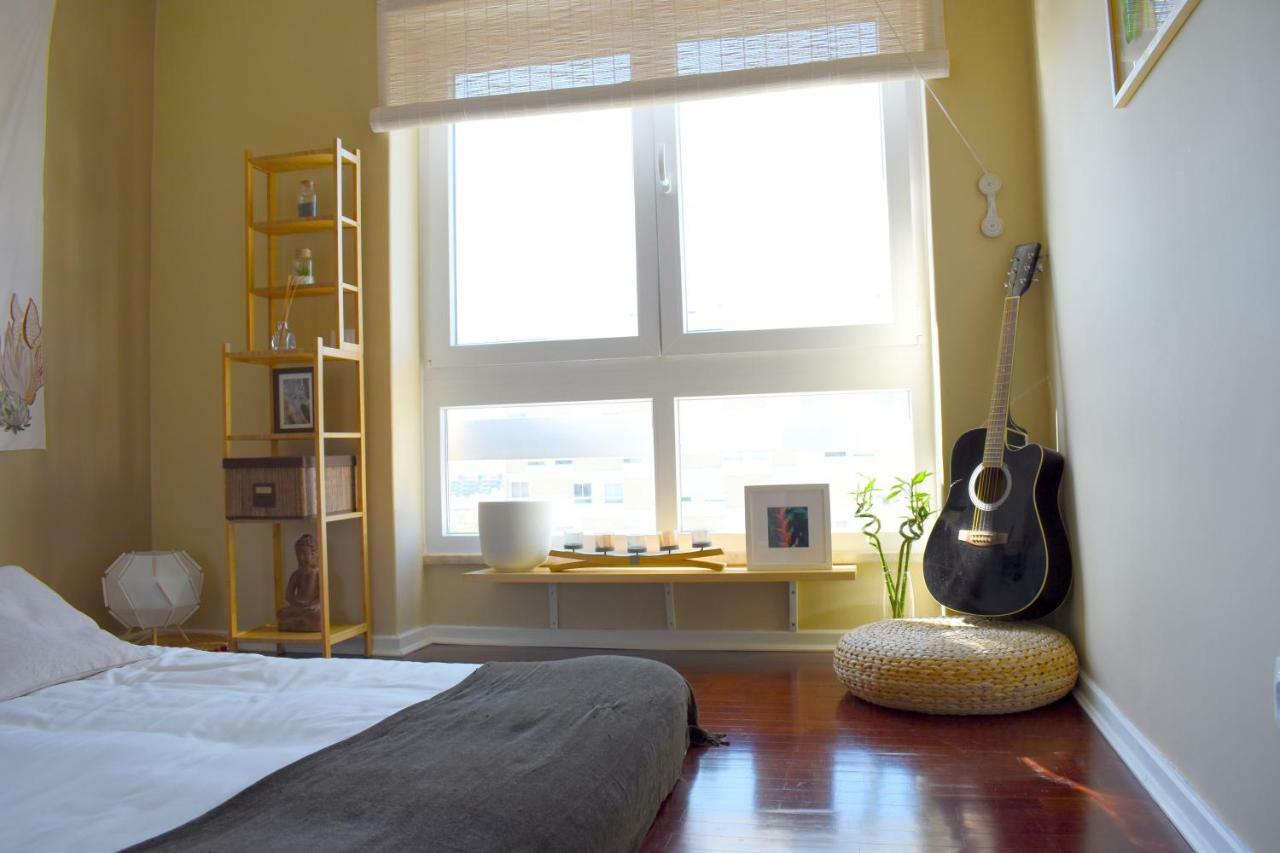 Sky View 3br + Near Airport + Free Parking * Lisbon